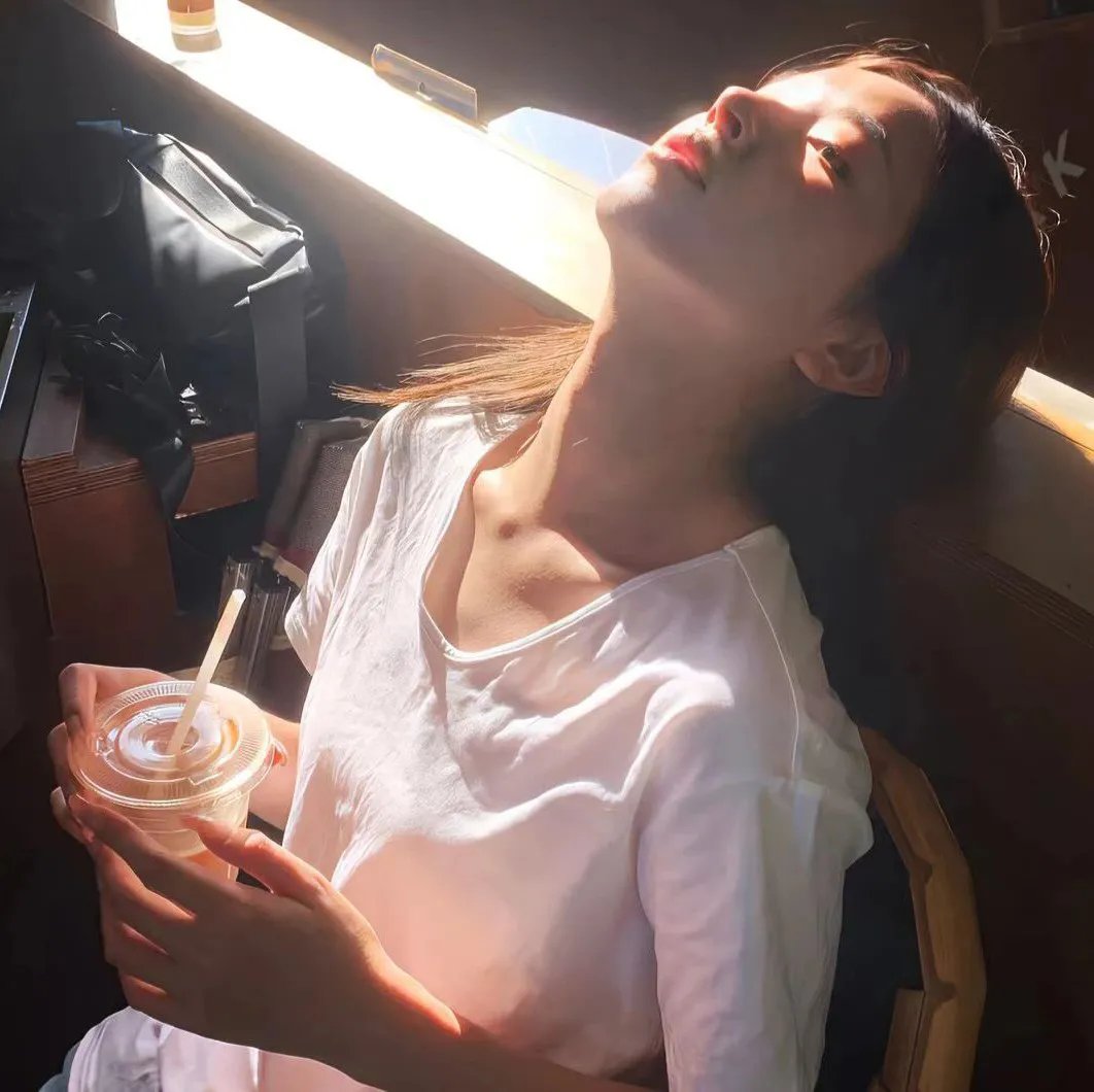 黑洞乌托邦